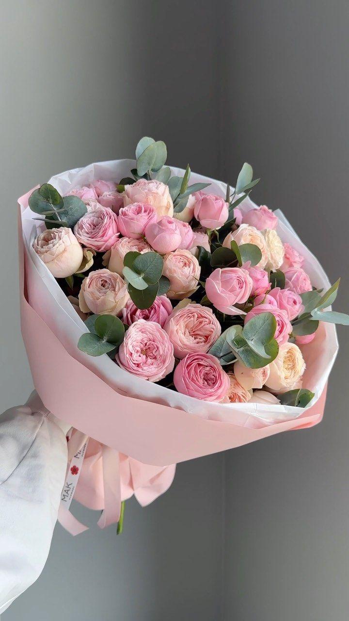 Global Data Connect workshop space where corporate flower arrangements are designed and prepared for business delivery